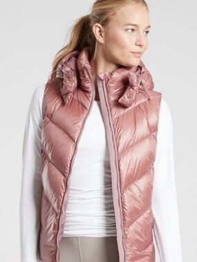 Athleta Lofty Down Vest in Dogwood Mauve
